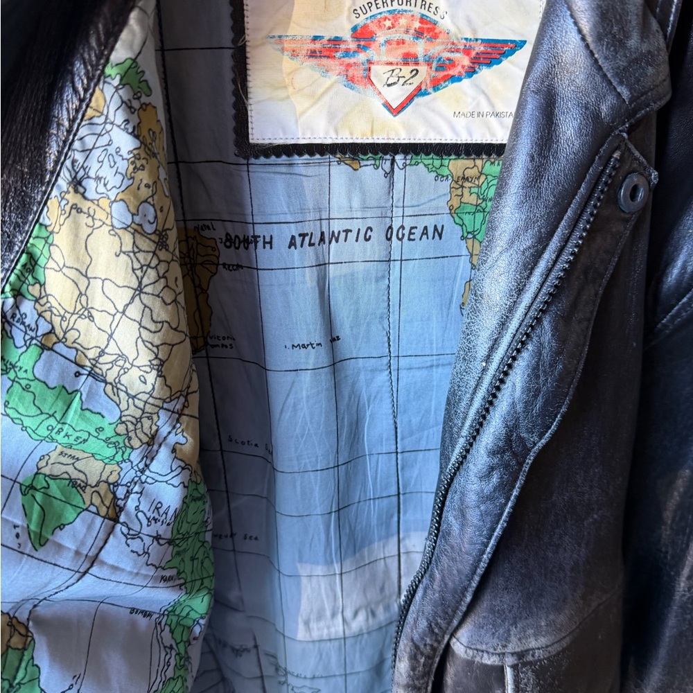 Vintage Black learrher bomber Jacket Superfortress - Picture 2 of 8